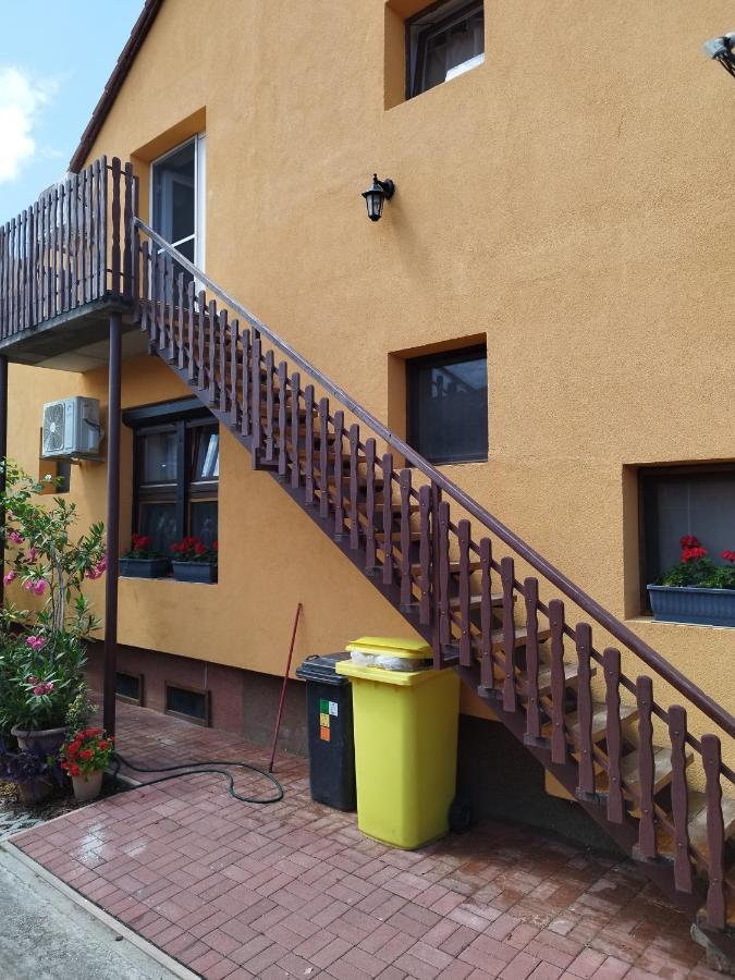 Gabi Vendeghaz Villa Balatonkeresztúr Eksteriør billede